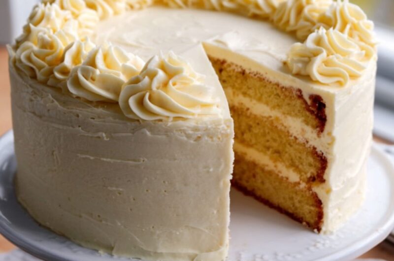 Ina Garten Vanilla Cake with Buttercream Frosting Recipe